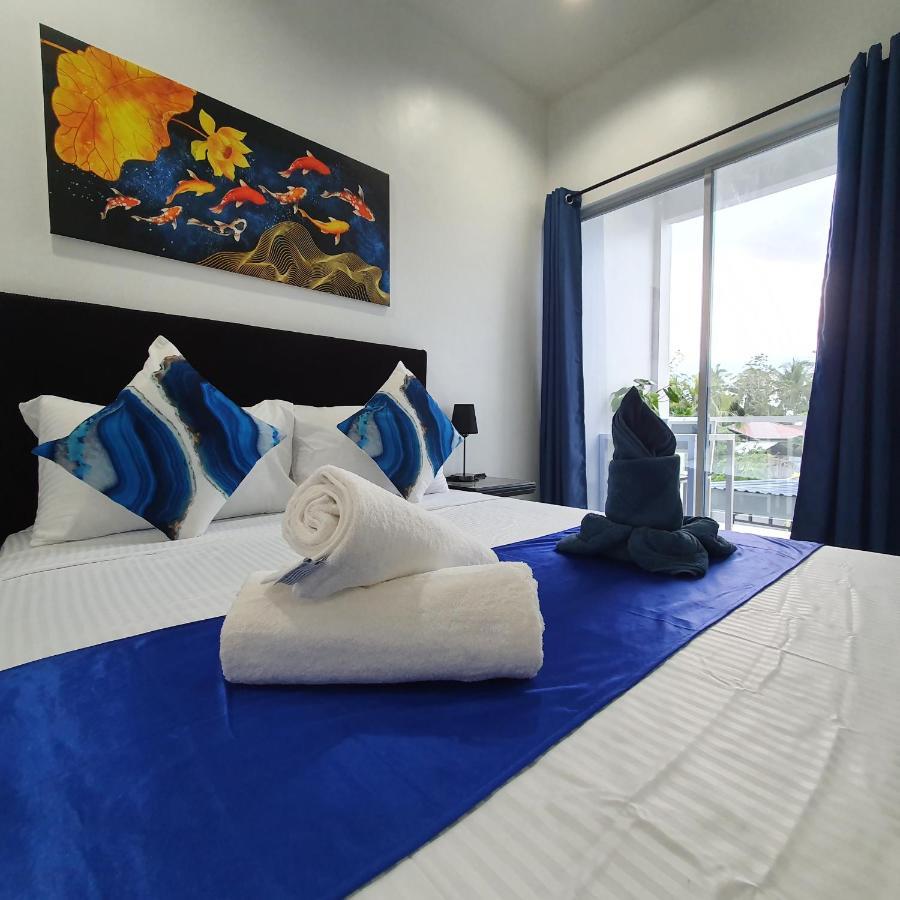 Queen Room with Pool View